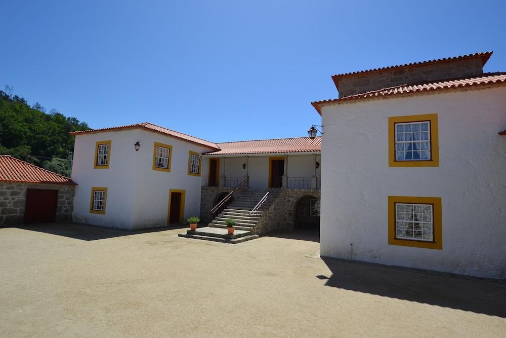 Casa Da Portela De Sampriz Frühstückspension Ponte da Barca