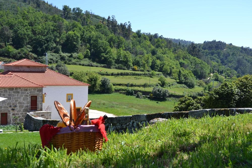Casa Da Portela De Sampriz Frühstückspension Ponte da Barca